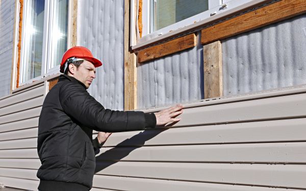 Cost of Vinyl Cladding Repair in Fort Walton Beach