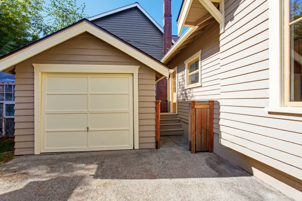 Cost of Garage Siding Replacement in Fort Walton Beach